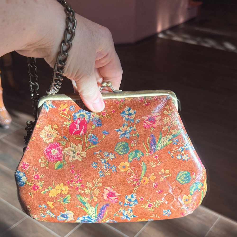 Patricia Nash wristlet cosmetic bag